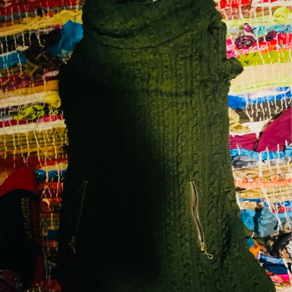 Emerald Green Oversized Ribbed Sleeveless Crop Top